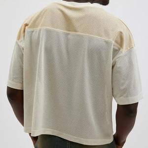 Camiseta de fútbol americano vintage personalizada para hombre al por mayor, de corte holgado y corto, de manga corta con cuello en V, de malla para verano - Product Image 2