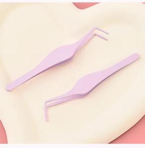 Pinzas de Plástico Rosa para Pestañas, Punta Suave, Herramienta de Precisión para Uso Estético - Product Image 3