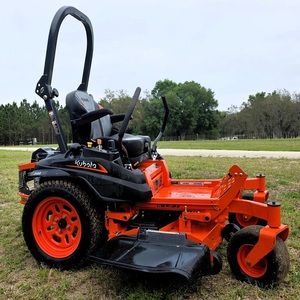 Tondeuse à gazon Kubota Z421 haut de gamme, conçue pour des résultats de coupe supérieurs, avec une utilisation confortable et une construction robuste. - Product Image 2