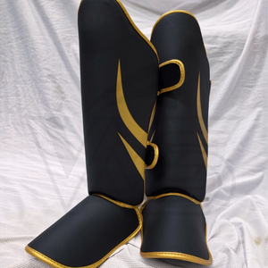Protège-tibias en cuir PU noir et or avec fermeture auto-agrippante pour le football, légers, protection professionnelle pour adultes, sport - Product Image 2