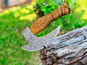 Cortador de Pizza Estilo Vikingo con Forma de Hacha, Hoja de Acero Inoxidable Grabada, Mango de Madera, Herramienta de Cocina, Cortador de Pizza Personalizado - Product Image 4