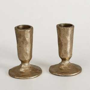 Acabado artesanal suave y detallado, que realza la auténtica belleza de la artesanía del metal forjado. - Product Image 3
