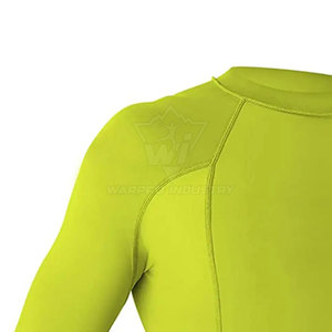 Rashguard Athlétique Personnalisé avec Construction Respirante et Technologie d'Évacuation de l'Humidité pour un Confort Optimal Pendant les Entraînements - Product Image 4