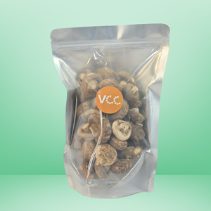 Tranches entières de champignons shiitake cultivés et lyophilisés |   Snack végétalien sain à saveur umami naturelle, prêt à consommer, en vrac, OEM Vietnam - Product Image 1