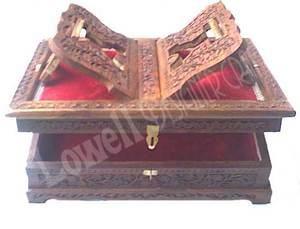 กล่องใส่คัมภีร์กุรอานไม้ทำมือรักษ์โลก พร้อมลายทองเหลืองและบุผ้ากำมะหยี่ กล่องเก็บของอิสลามสุดหรู (รูปทรงสี่เหลี่ยมผืนผ้า) - Product Image 3