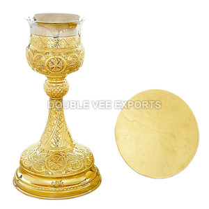 Ensemble de calice et patène en laiton gravé |   Coupe et assiette de communion – DOUBLE VEE EXPORTS - Product Image 2