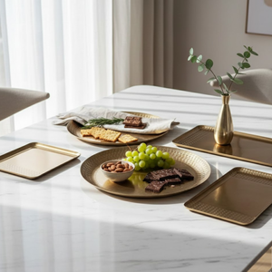 Elegante Bandeja Decorativa de Metal con Acabado Dorado |   Bandeja de Servicio de Lujo Texturizada para Mesa de Comedor, Hora del Té, Servicio de Café y Decoración del Hogar - Product Image 2