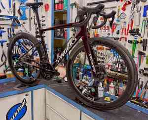 จักรยานเสือหมอบรุ่นใหม่ล่าสุด ปี 2026 รุ่น Works SL8 คาร์บอนเต็มคัน ชุดเกียร์ DURA ACE D12 ประกอบเองได้ รับผลิตแบบ OEM/ODM สำหรับการแข่งขัน - Product Image 2