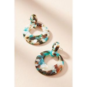 Pendientes de Resina Elegantes con Acabado Brillante, Diseño Moderno, Accesorios de Moda Duraderos y de Lujo, Diseñados por Artesanos Expertos, Moda de Cristal - Product Image 4