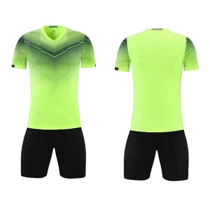 Maillots de football à séchage rapide, respirants, manches courtes, été, haute qualité, 100% polyester, teinture unie, imprimé par sublimation, col en V - Product Image 3