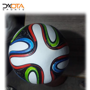 Nuevos Balones de Fútbol de Entrenamiento para Exteriores Más Vendidos, Balones de Fútbol Profesionales de PVC al por Mayor, Resistentes al Agua, Duraderos, con Logotipo - Product Image 2