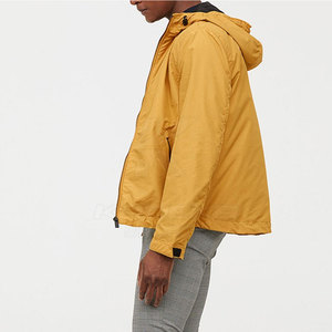 Chaqueta Cortavientos Premium con Capucha y Cierre Frontal, Ecológica y Transpirable, Ajuste Cómodo para Uso Diario Informal en Invierno - Product Image 2