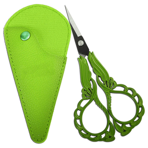 Ciseaux à broder fantaisie verts avec poignée décorative, 4,3 pouces, pour travaux d'aiguille, avec étui en cuir - Product Image 1