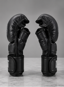 Gants d'entraînement MMA professionnels avec protection rembourrée des jointures, construction en cuir PU, sangle de poignet réglable en velcro - Product Image 4