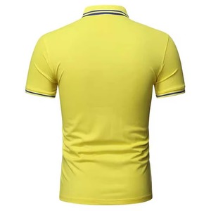 Polo de punto amarillo para hombre, manga corta, color sólido, ropa casual, corte regular, diseño con botones, venta al por mayor, personalización OEM, en grandes cantidades - Product Image 3
