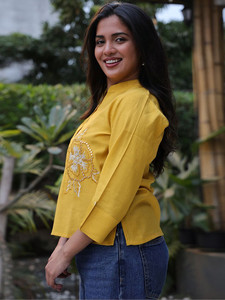 Elegante Vestido Tipo Camiseta sin Mangas con Estampado Floral Vintage para Mujer, Tela Suave y Cómoda para Oficina y Trabajo, Diseño Profesional - Product Image 2