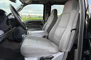 Ford Excursion XLT 4x4 del 2005, autos usados a precio de descuento - Product Image 5