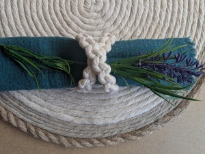 Anneau de serviette en macramé simple, fait à la main en corde de coton, parfait pour la décoration de table à manger, accessoire élégant pour la maison et la cuisine - Product Image 5