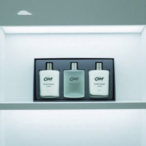 Set de Cuidado Facial Hidratante, Tónico y Loción con Extractos Botánicos para Piel Sensible - Product Image 4
