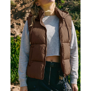 Women's <b>Hooded</b> Puffer Vest Solid Color Zipper Closure Casual Outerwear Windproof Polyester Filling Front Pocket Regular Length - Product Image 3