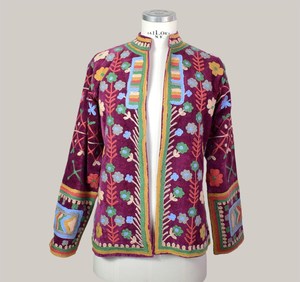 Chaqueta de terciopelo bordada color borgoña para mujer, con diseño floral, estilo bohemio, manga larga, cuello alto, ropa de abrigo para invierno - Product Image 2