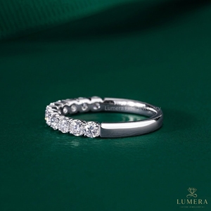 Anillo de Media Eternidad con Diamantes Cultivados en Laboratorio, Oro Blanco de 9K, 10K, 14K, 18K, Anillo de Lujo para Aniversario o Boda, Unisex |   Certificado por IGI - Product Image 5