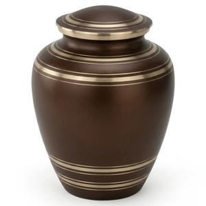 Urne funéraire artisanale en laiton doré avec des lignes décoratives en étain argenté pour un lieu de repos éternel et une présentation hommage - Product Image 3