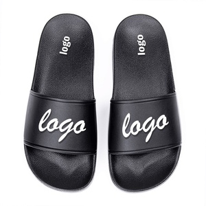 Sandales de luxe personnalisées pour homme – Claquettes de plage unies de haute qualité - Product Image 5