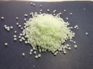 Stabilisateur UV/ Masterbatch anti-UV/ Additifs pour produits plastiques d'extérieur PE PP PS - Usine vietnamienne d'additifs plastiques - Product Image 2