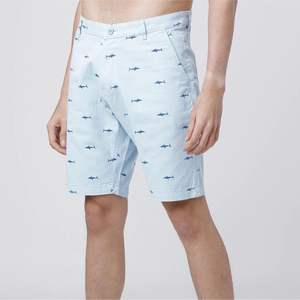 กางเกงขาสั้นลำลองผู้ชายขายดี ผ้าโพลีเอสเตอร์ 100% ลายพิมพ์แบบ Sublimation ระบายอากาศได้ดี มีกระเป๋าข้าง 2 ช่อง รับผลิตแบรนด์ส่วนตัว - Product Image 4