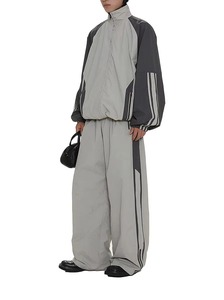 ชุดวอร์มแบบ unisex มีซิปเต็มตัว มีฮู้ด แต่งสีสันสไตล์สปอร์ต ทรงหลวม ผลิตจากโพลีเอสเตอร์ เหมาะสำหรับใส่ในฤดูใบไม้ร่วง มีกระเป๋าข้าง - Product Image 5