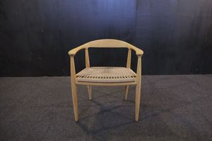 เก้าอี้ทานข้าว CHA71 พร้อมโครงไม้สักแท้และงานสานหวายสังเคราะห์ - Product Image 3