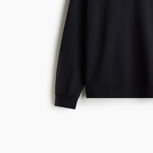 เสื้อสเวตเชิ้ตพรีเมียมเบสิค ผ้าฝ้าย 100% น้ำหนักเบา ทนทาน ระบายอากาศได้ดี เป็นมิตรกับสิ่งแวดล้อม ออกแบบมาเพื่อความสบายในชีวิตประจำวันและสไตล์ลำลอง - Product Image 6