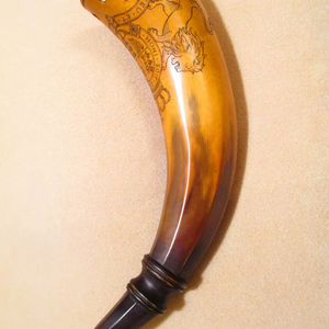 Cuerno Vikingo con Borde Plateado Premium - Product Image 1