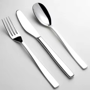 Ensemble de couverts de luxe en métal avec finition lisse pour une élégance au quotidien - Product Image 4