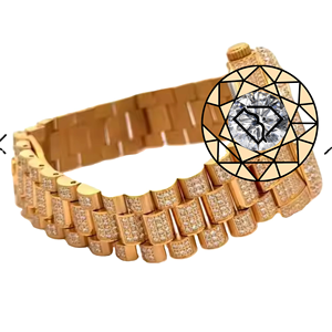Montre ronde en acier inoxydable plaqué or jaune sertie de diamants de laboratoire, cadran analogique avec chiffres romains, fermoir déployant, mouvement à quartz - Product Image 2
