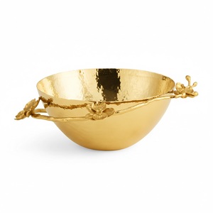 Bol décoratif vintage en laiton avec poignée, finition dorée de qualité supérieure, bol de service en métal, vaisselle pour hôtel et restaurant. - Product Image 4