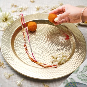Plateau de service en métal de forme originale, plat décoratif en aluminium poli, plat à fruits pour la décoration de table de mariage ou de fête - Product Image 6