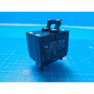 Protecteur de circuit électromagnétique IDEC NRAS2100, utilisé comme pièce détachée pour équipement semi-conducteur ancien - Product Image 2