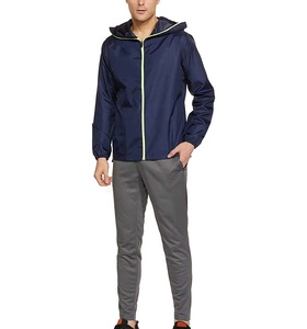 Chaqueta Cortavientos con Logotipo Personalizado, Exterior de Poliéster, Forro de Malla Transpirable, Cierre de Cremallera en Contraste, Chaqueta para Hombre - Product Image 4