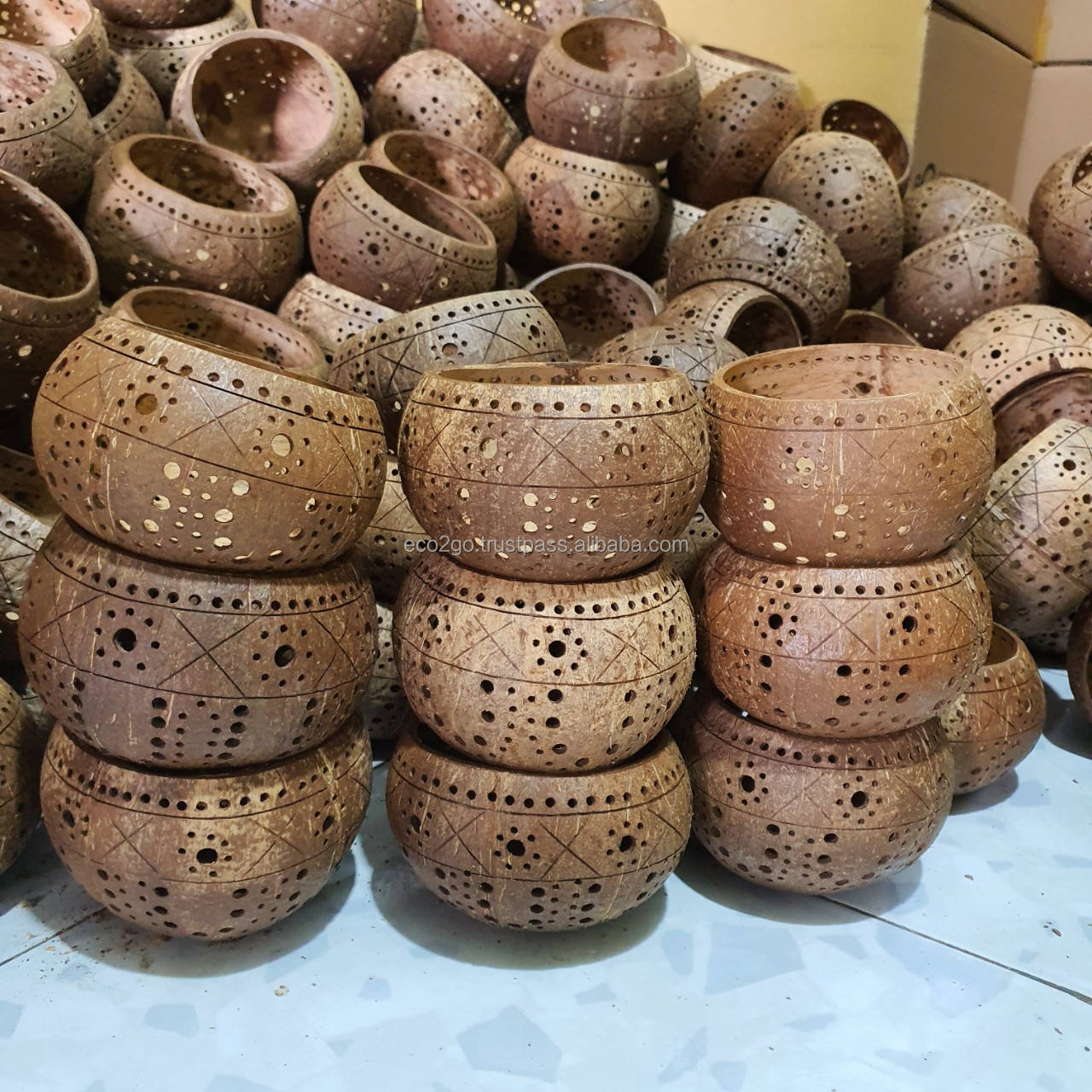 สีน้ำตาล