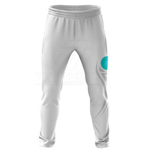 Uniforme de críquet para hombre de color sólido con logotipo personalizado, material transpirable de secado rápido, conjunto flexible de jersey y pantalones cortos para críquet regular. - Product Image 3