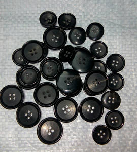 Fabricant professionnel, vente en gros de boutons en corne de bœuf naturelle, boutons en corne de buffle faits à la main en Inde - Product Image 1