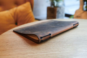 Porta Menús Plegable de Cuero Genuino de Lujo, Resistente y con Protección, para Uso en Mesas de Restaurantes, Hoteles y Cafés, LMC-0158 - Product Image 5