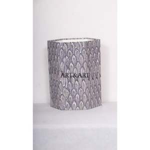 Cubo de Basura Decorativo para el Hogar, Cubo de Basura para Estudio, Cubo de Basura Decorativo Hecho a Mano con Estampado - Product Image 1