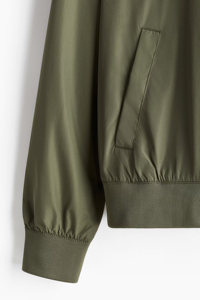 Blouson bomber vert olive pour homme, 100% polyester, col montant, fermeture éclair, vêtement décontracté pour l'automne, coupe classique - Product Image 3