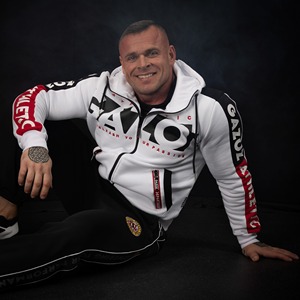 Sudadera con capucha de felpa francesa de 500 g/m² de peso pesado con cremallera, estampado DTG, estilo streetwear, cómics, lavado ácido y efecto desgastado. - Product Image 2