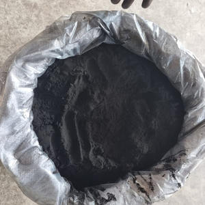 Polvo de Carbón Vegetal Negro Premium Mezclado con Incienso de Madera para la Elaboración de Agarbatti Religioso |   Enchufe Coriander |   Proveedor de Vietnam - Product Image 1