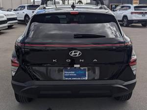 Voiture d'occasion fiable Hyundai <span class=keywords><strong>Kona</strong></span> SEL 4 portes SUV (2.0L 4 cylindres CVT) 2025 - Product Image 4