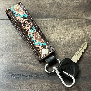 Llavero de Cuero Repujado Artesanal, Colgante Personalizado para Bolso de Muñeca, Unisex, de Cuero Vacuno, Recuerdo, Regalo, Moderno, Decorativo, Lindo - Product Image 4